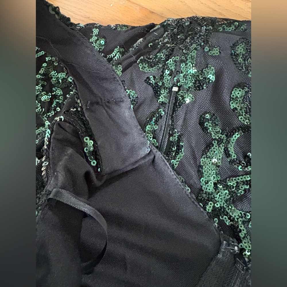 Windsor jovie black green sequin gown prom dress small - Picture 7 of 8